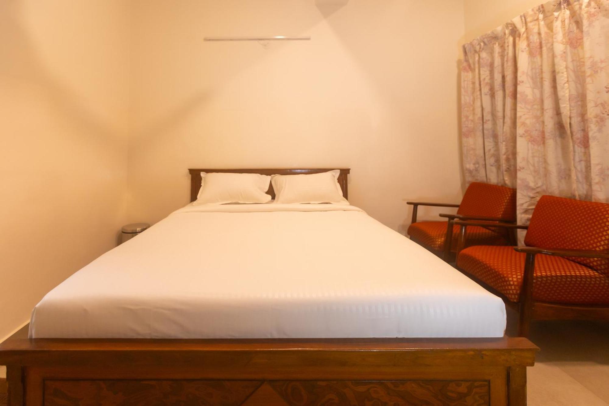 Sri Ramakrishna Hotel Bangalore Luaran gambar