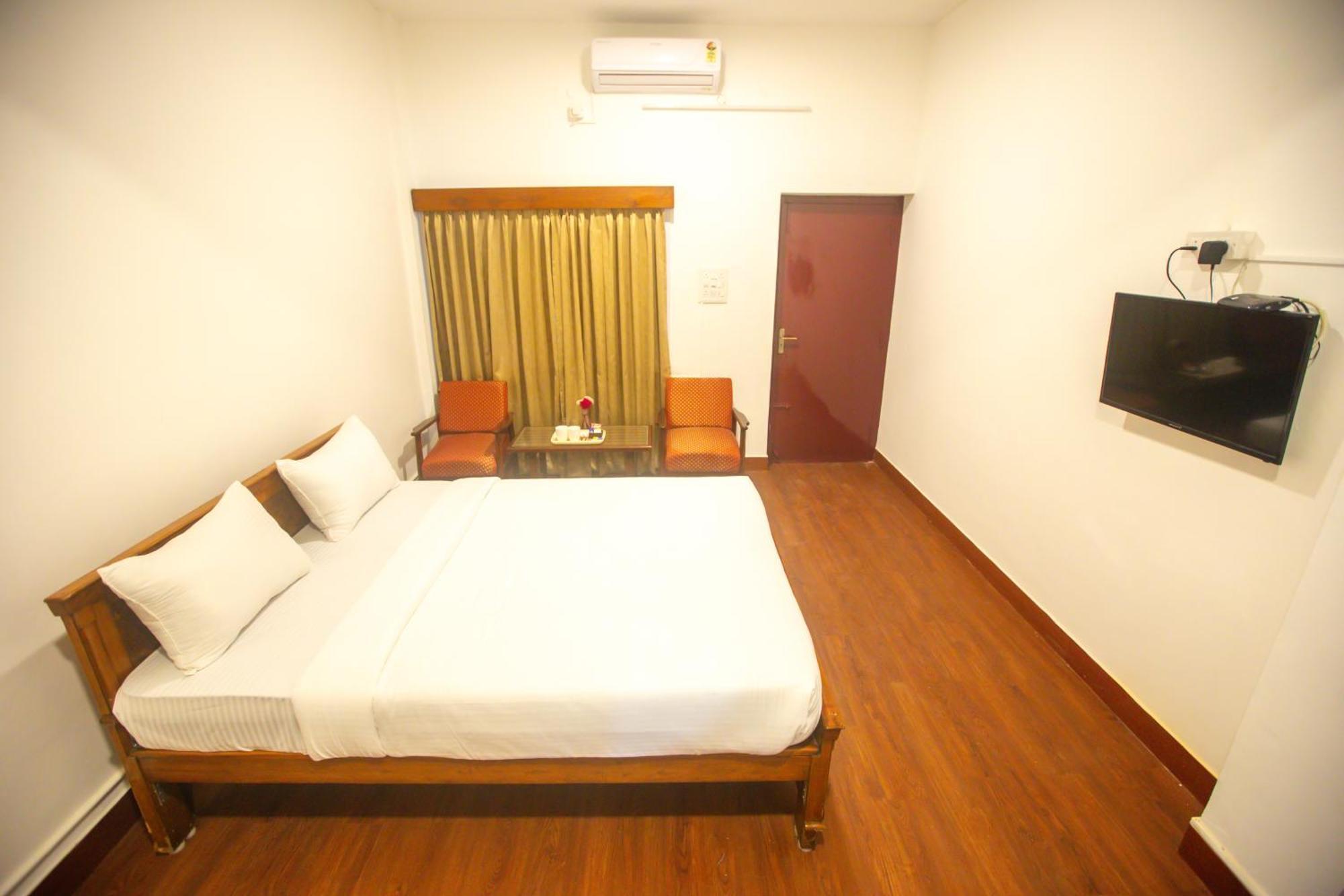 Sri Ramakrishna Hotel Bangalore Luaran gambar