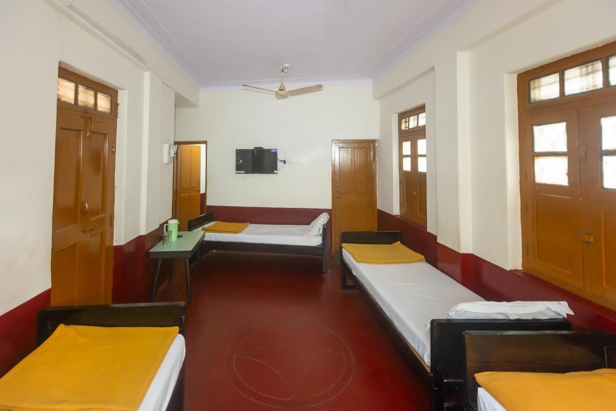 Sri Ramakrishna Hotel Bangalore Luaran gambar