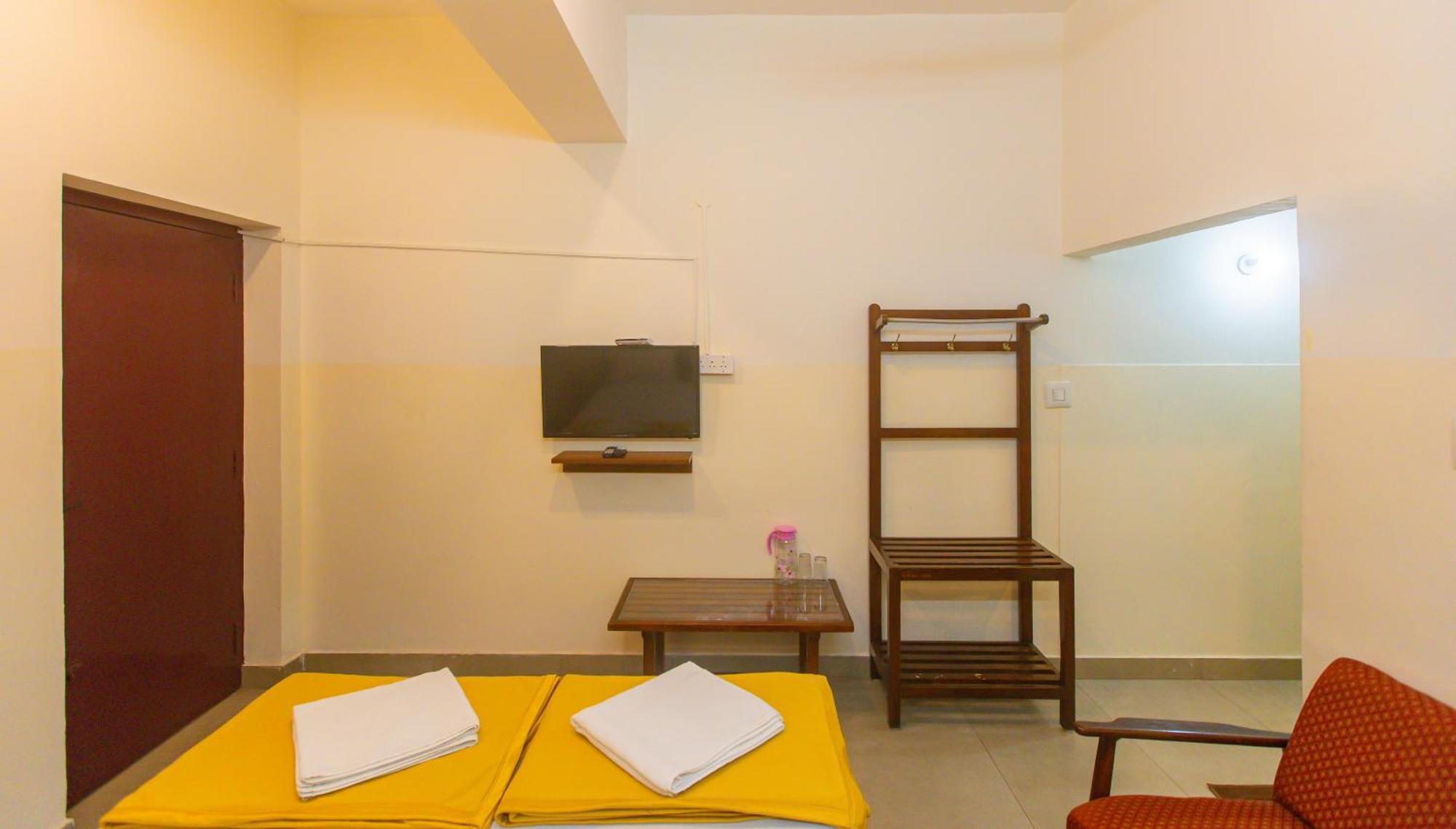 Sri Ramakrishna Hotel Bangalore Luaran gambar